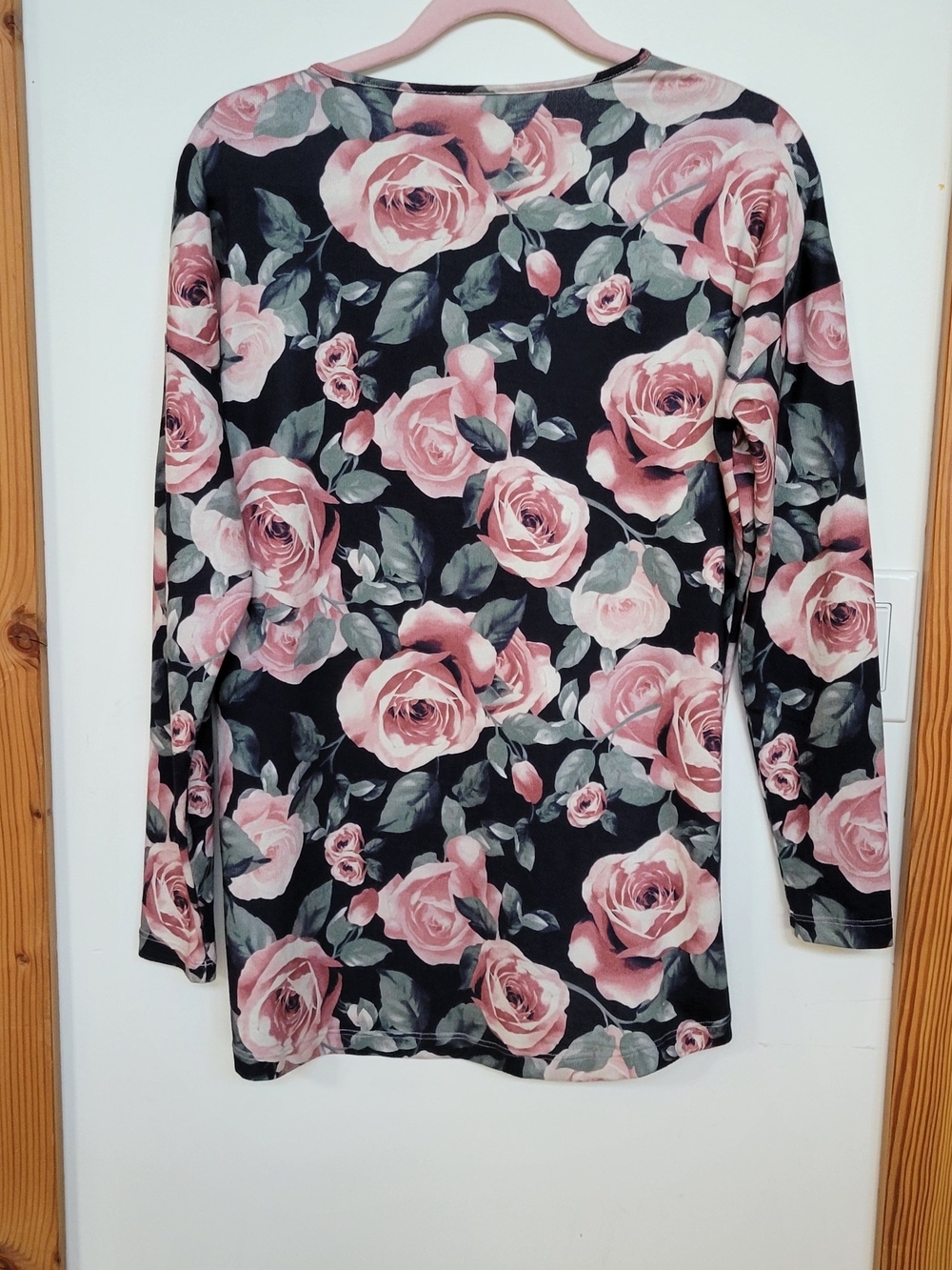Tribal Jeans Black Top with Pink Rose Floral Print - Picture 2 of 5